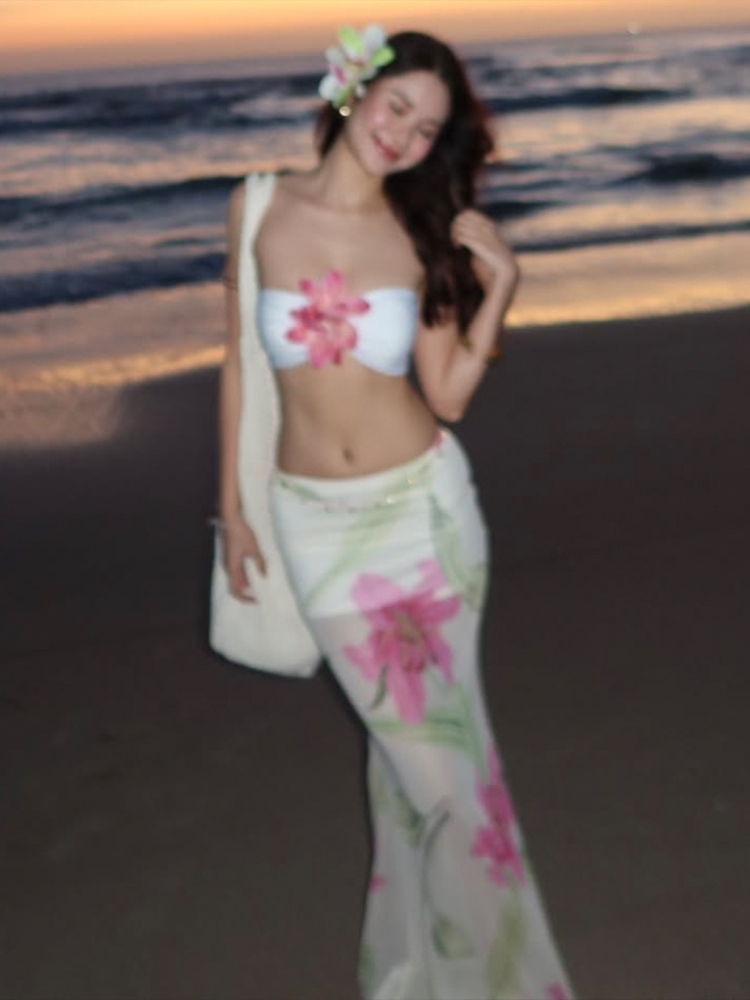 Nibber Pretty Women Two-Piece  - Strapless Bra Backless ulasan dan harga