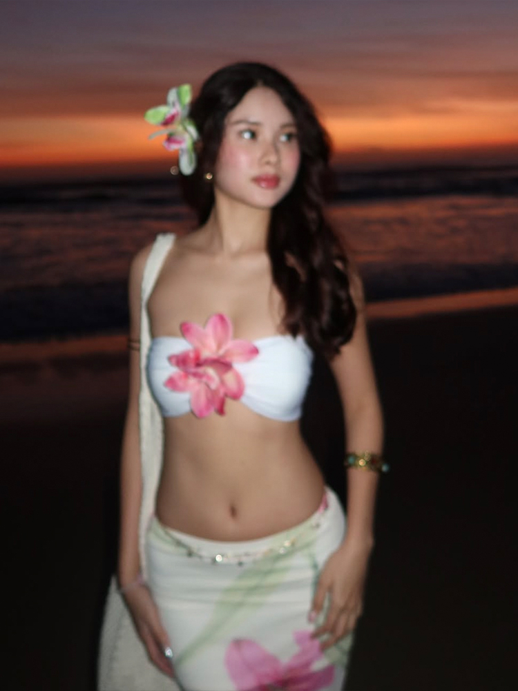 Nibber Pretty Women Two-Piece  - Strapless Bra Backless ulasan dan harga